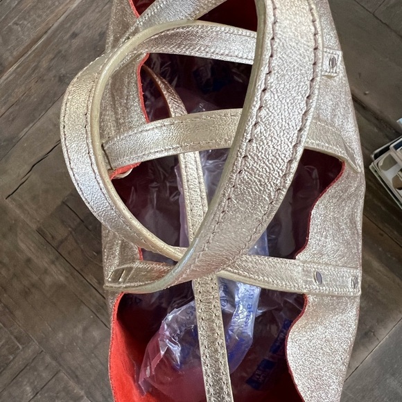 Tiffany reversible leather & suede metallic tote - Picture 6 of 13